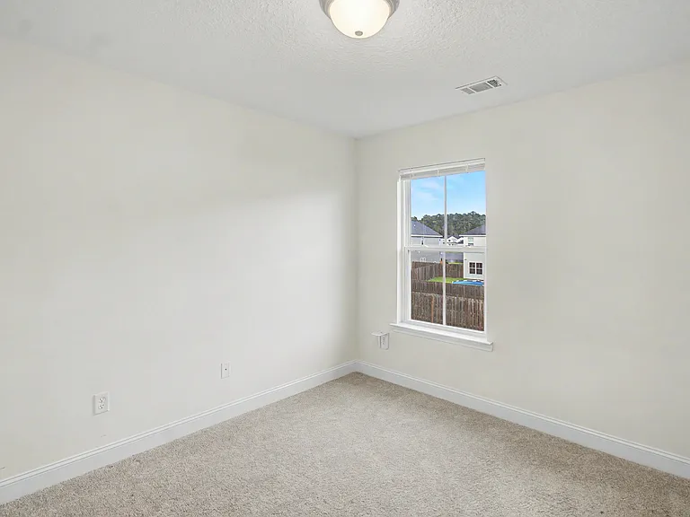 1246 Grayson Ave — Photo 16
