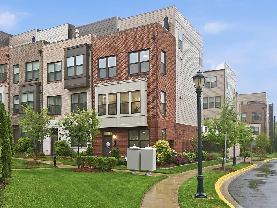 1st image of 555 Shorthorn Way