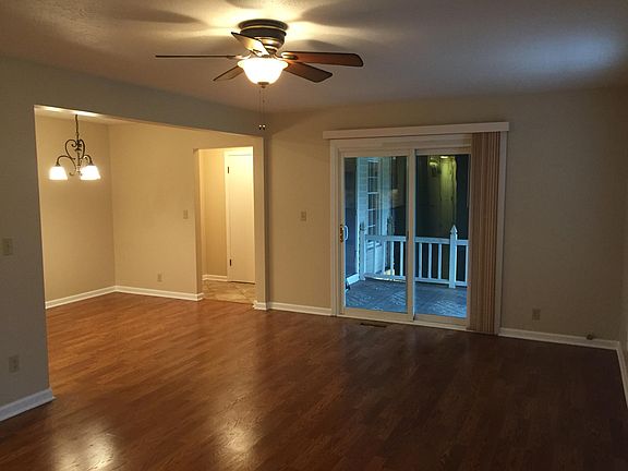 4th image of 5631 Chelmsford Dr