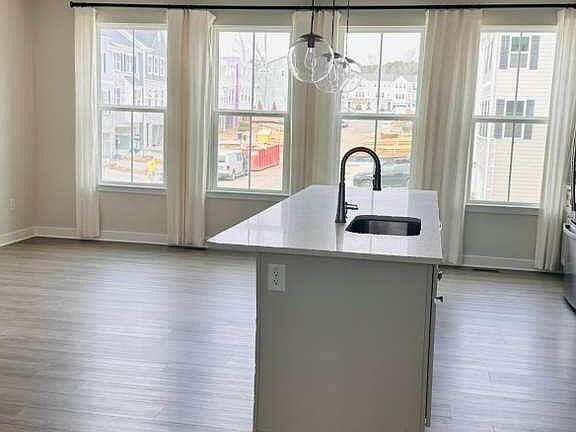 4th image of 2879 Foster Woods Dr