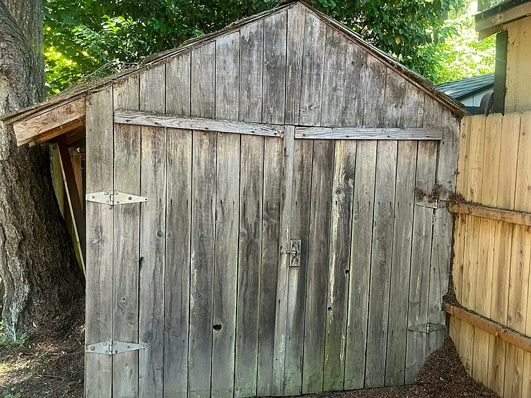 Backyard, Wood Shop, .25 Acre Lot