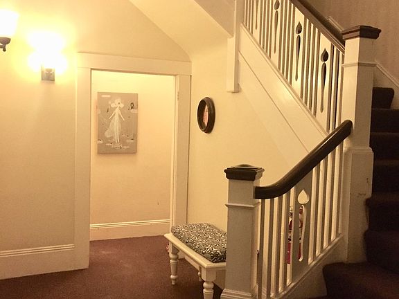 2nd image of 420 Lake St APT 1