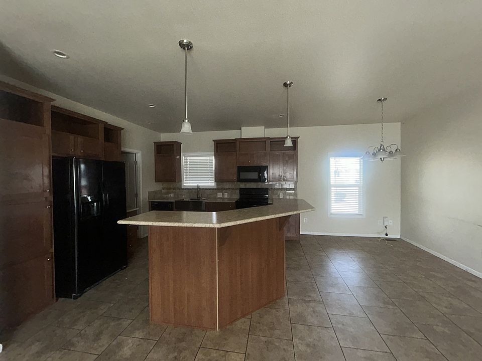 2nd image of 2000 S Apache Rd Lot 388