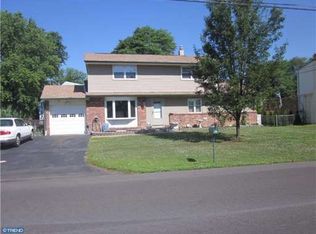 1104 Hoover Ave, Feasterville Trevose, PA 19053