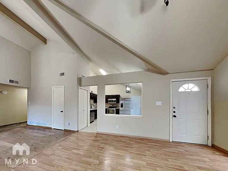 6708 Oriole Ct — Photo 3