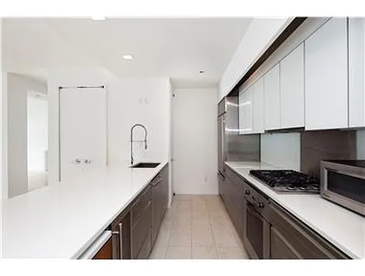Sold by Douglas Elliman | media 20