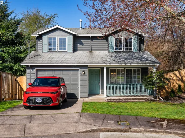 4525 N Colonial Ave, Portland, OR 97217