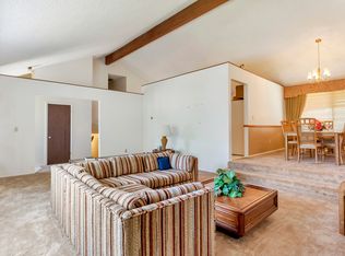 1631 E Pebble Beach Cir, Sandy, UT 84092