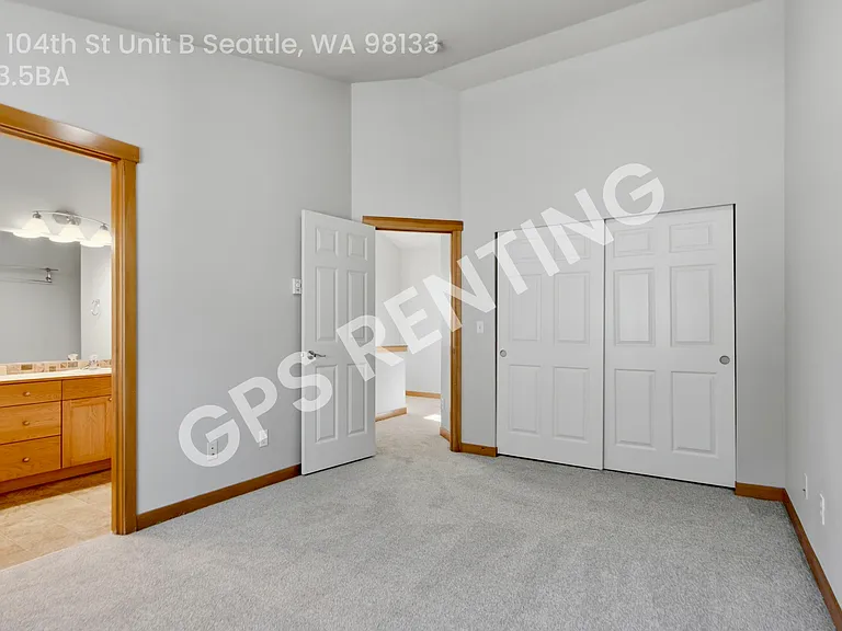 118 N 104th St #B — Photo 5