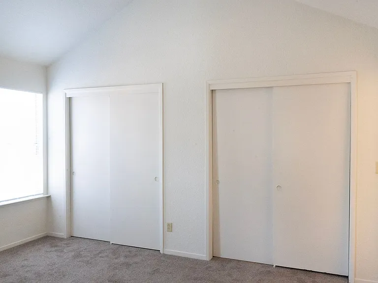 7010 N Thorne Ave — Photo 15