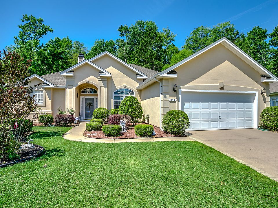 3bd/2ba - 5 mins to ocean!