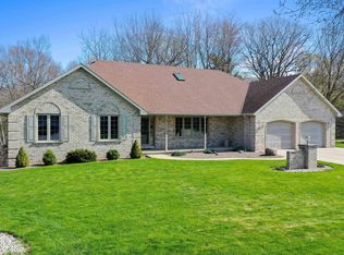 2805 Mayflower Rd, Green Bay, WI 54311