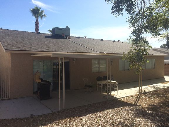3rd image of 1412 Esther Dr