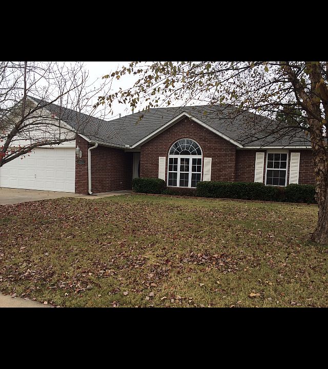 1st image of 2075 Montclair Ave