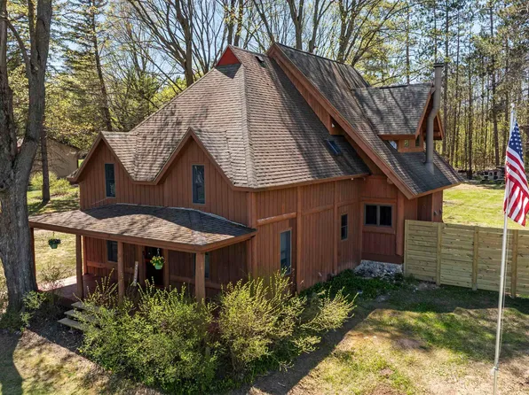 512 Indiana St, Manton, MI 49663