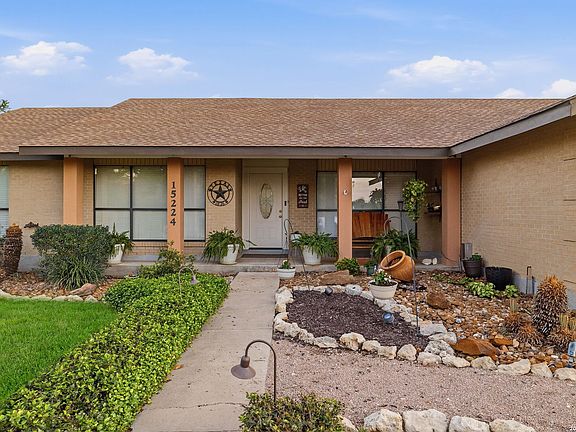 4th image of 15224 PARK PLACE DR