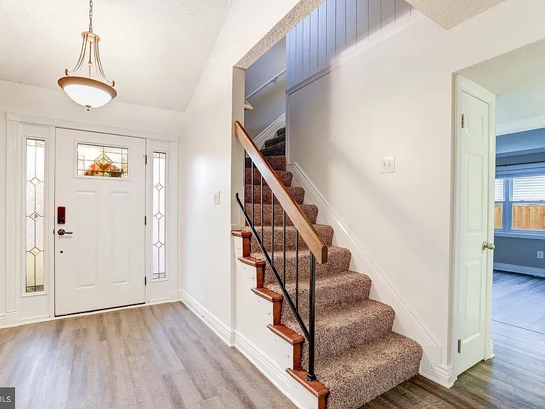 236 E Juniper Ave — Photo 3