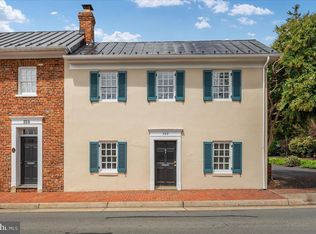 222 W Market St, Leesburg, VA 20176