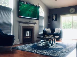 320 Carolee Cir, Springfield, PA 19064