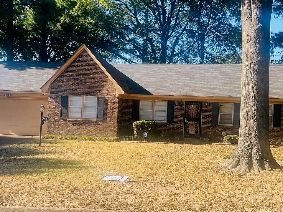 1st image of 4065 Cecil Dr
