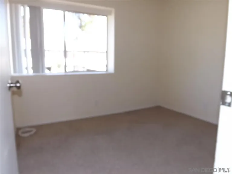 12112 Wilsey Way — Photo 12