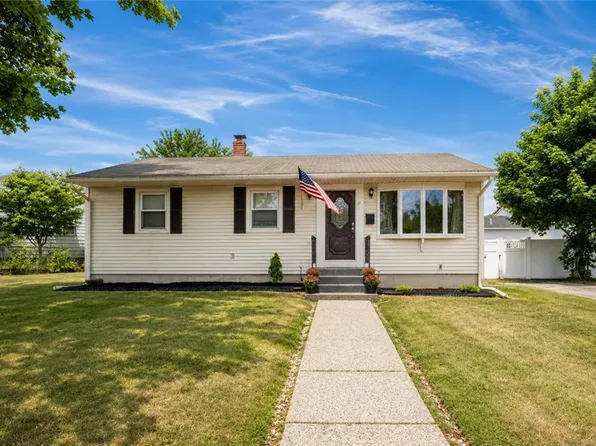 11 Sidney St, West Warwick, RI 02893