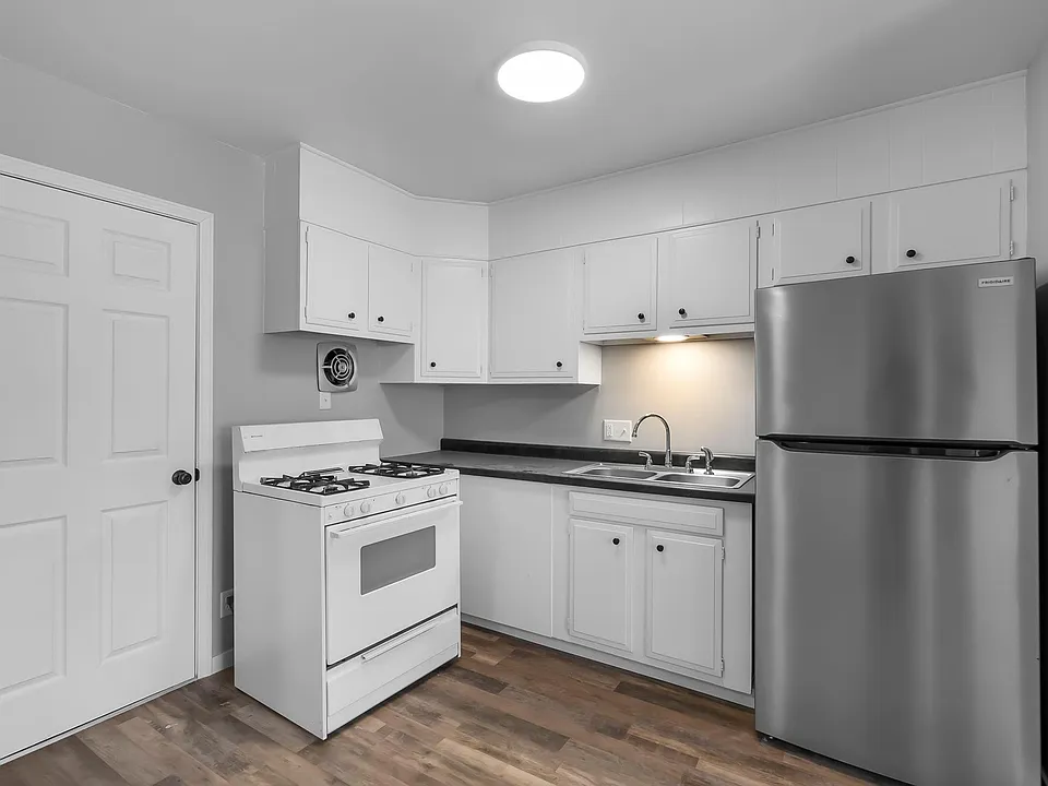 136 S Lorimier St #4