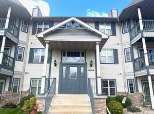 W6144 Victorian Dr APT 10, Appleton, WI 54915