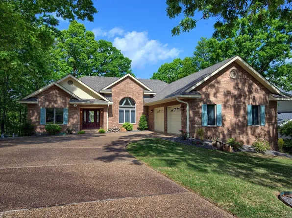 4 Doscientos Ln, Hot Springs, AR 71909
