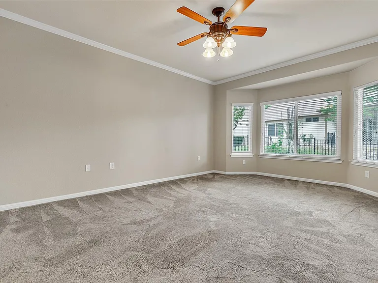409 Rio Grande Loop — Photo 17
