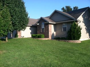 1137 Robins Nest Hl, Mount Vernon, MO 65712