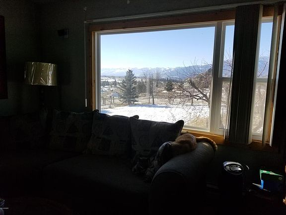 4th image of 478 Hawks Ln