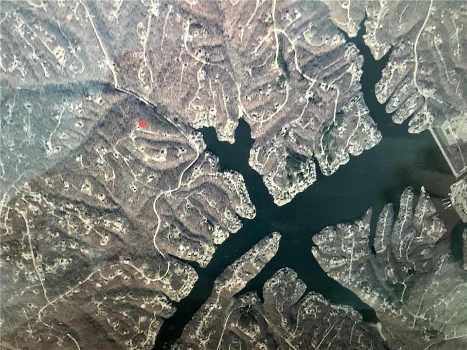 2nd image of 9 Kinloch Dr #9