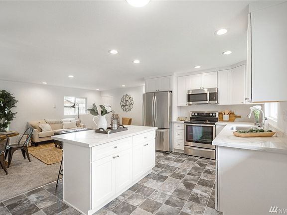 4th image of 6216 87th St NE