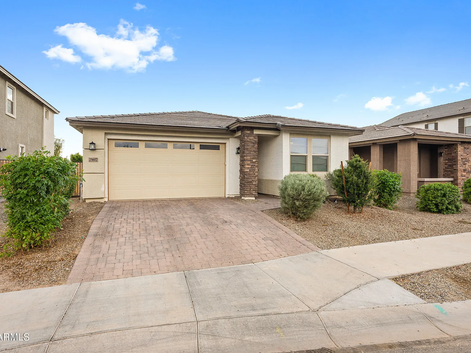 4 bed, 2.5 bath, 1933 sqft, $3,000 — Photo 4