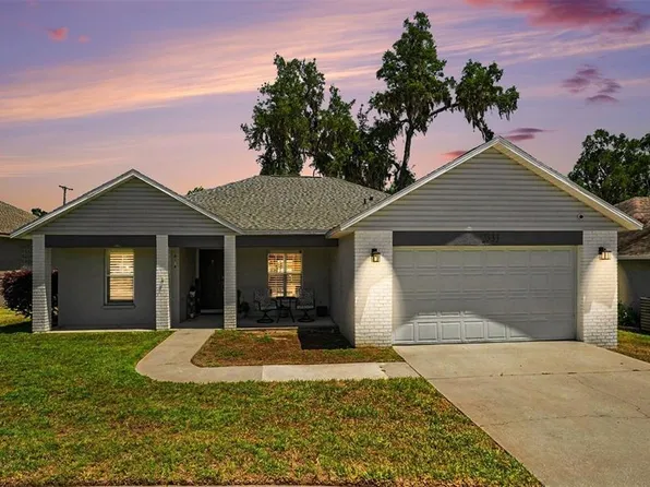 2333 Towering Oaks Cir, Seffner, FL 33584