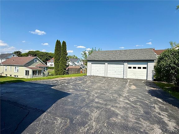 4th image of 905 Cogswell Ave