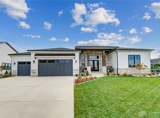 9338 Rochelle Ln, Dayton, OH 45458