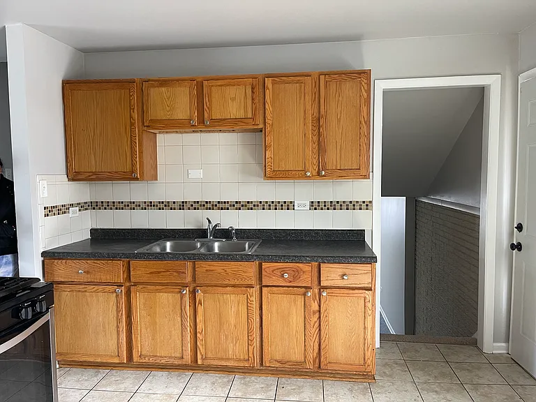 22127 Belmont Rd — Photo 3