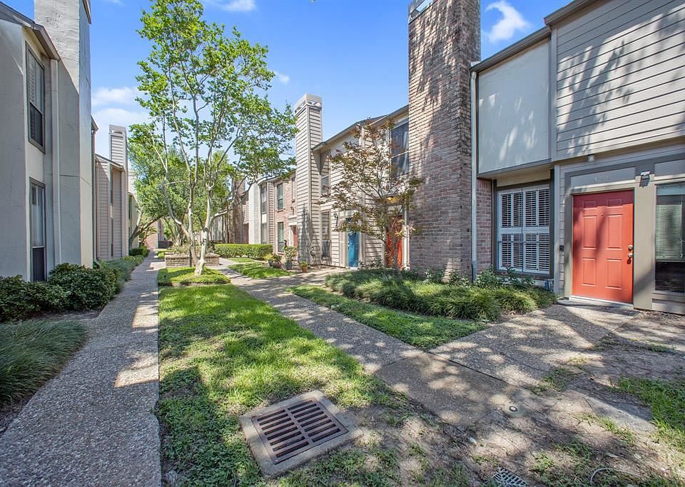 1st image of 1201 McDuffie St Unit 134