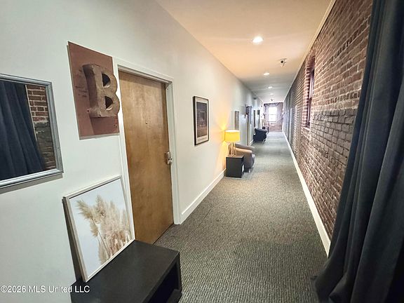 2nd image of 228 Yazoo Ave #B