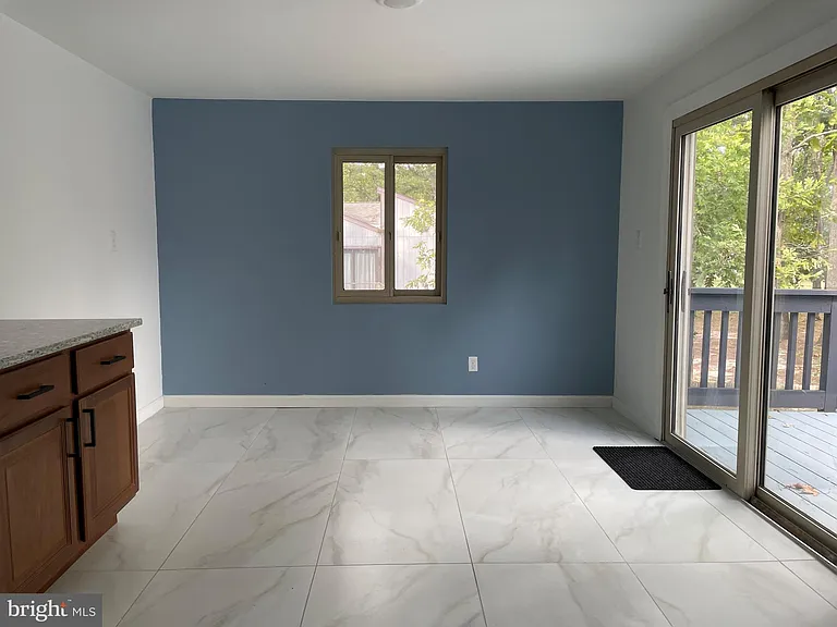 802 Salem Ct — Photo 15