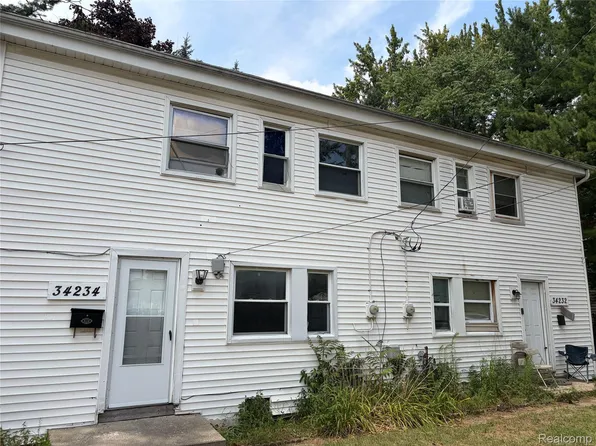 34232 Dayton Ct, Westland, MI 48186