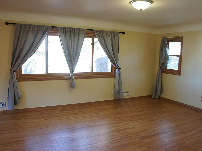 3307 Johnson St NE — Photo 6
