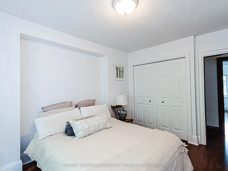 212 Wanless Ave — Photo 13