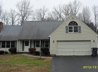 25 Genevieve Dr, Hampden, MA 01036