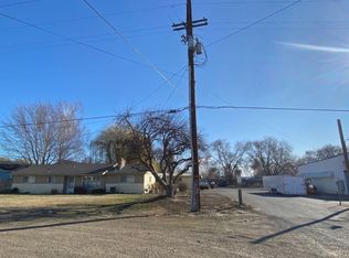 210 N 16th St, Sunnyside, WA 98944