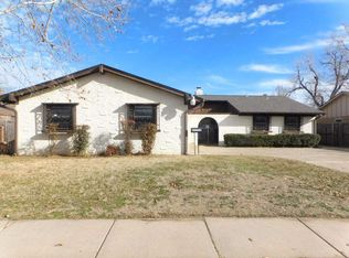 2305 NW Ivanhoe Pl, Lawton, OK 73505