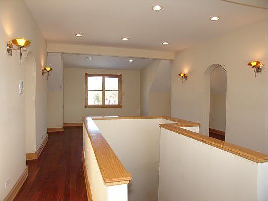 5th image of 1518 Harrison Ave