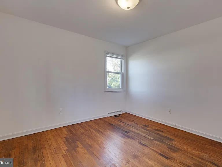 4297 Lunceford Ln — Photo 30